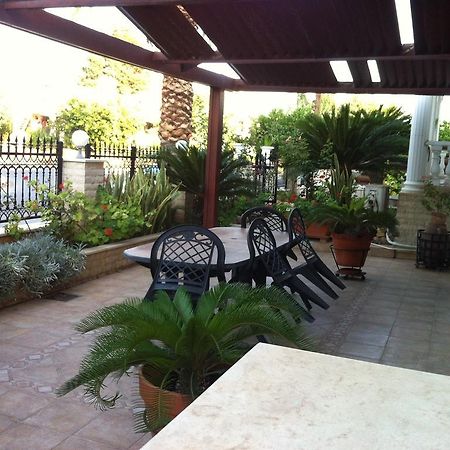 Valentinos House Villa Paphos Ruang foto