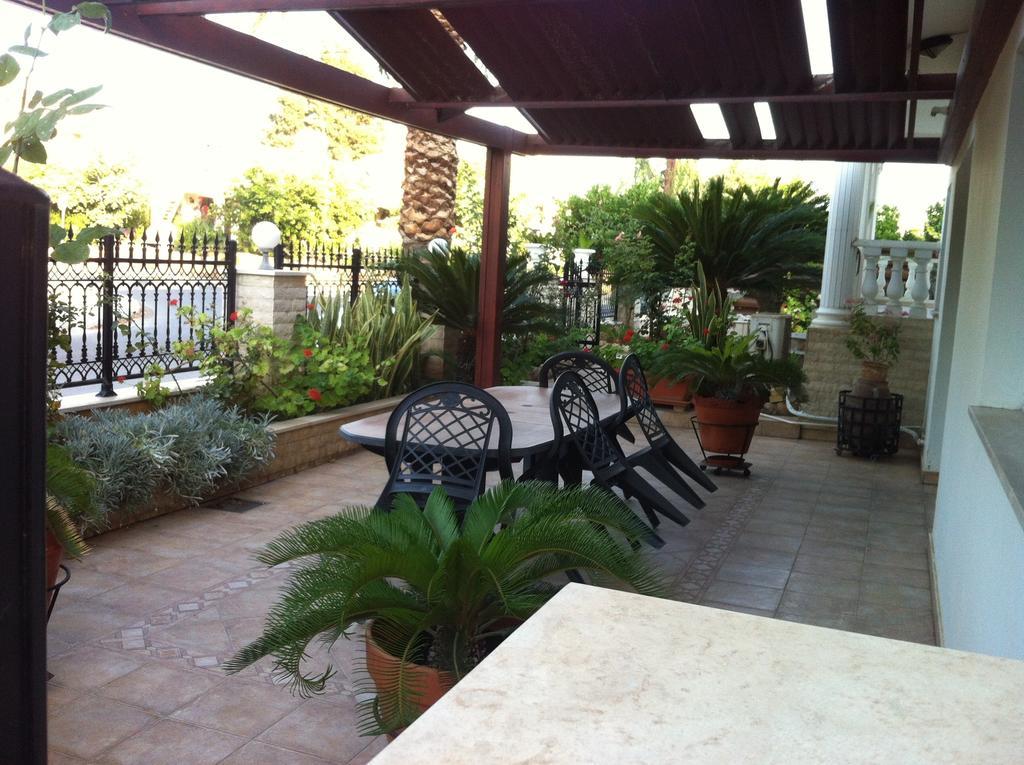 Valentinos House Villa Paphos Ruang foto