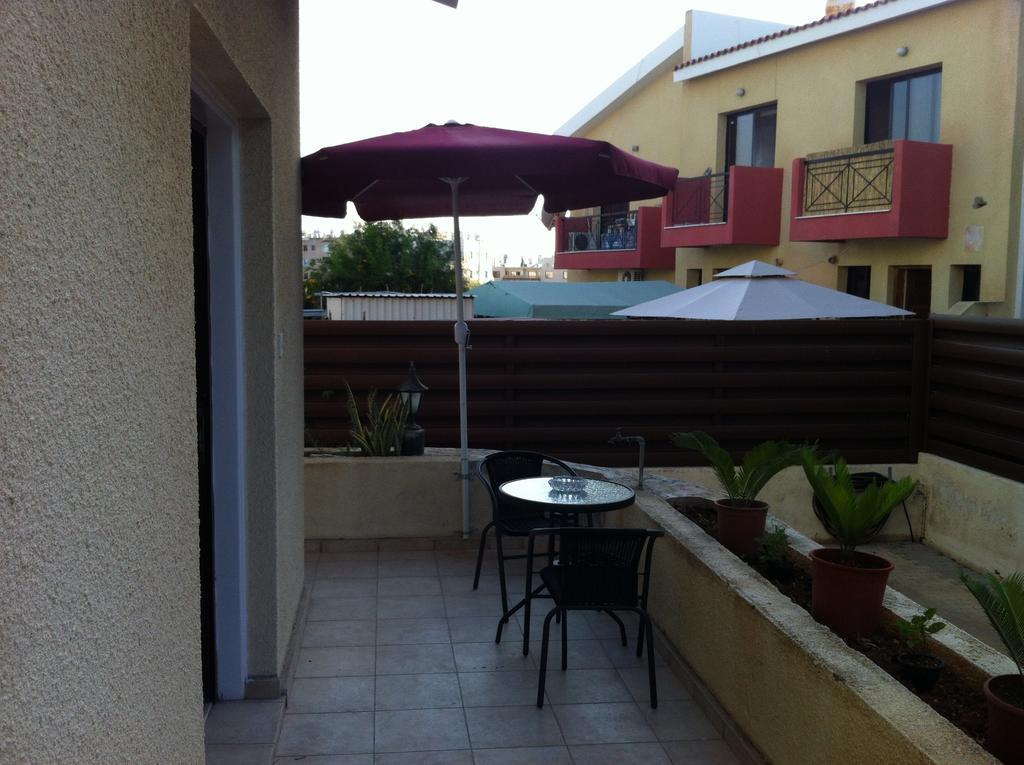 Valentinos House Villa Paphos Ruang foto